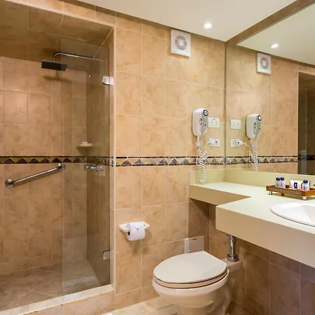 Dann Hotel 4*