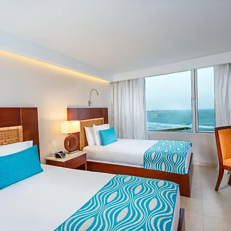Dann Hotel 4*
