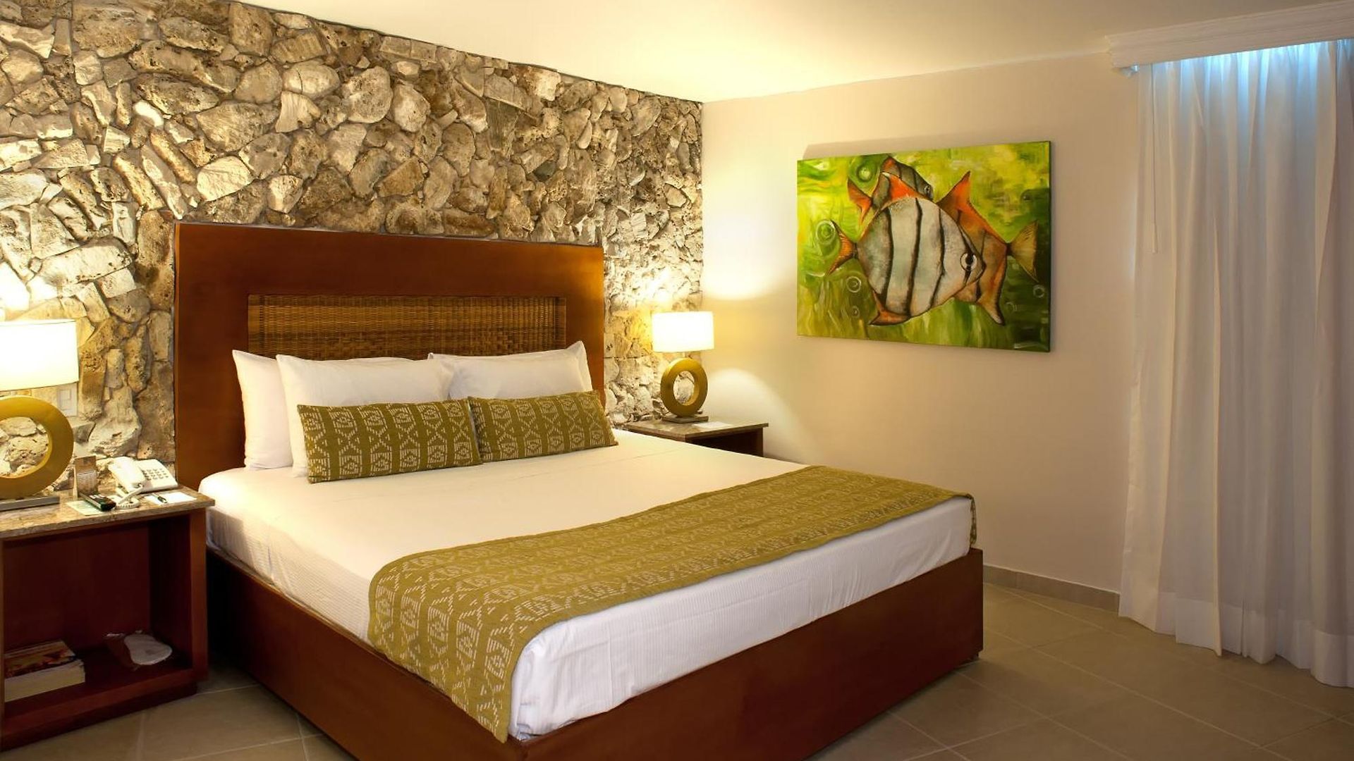Hotel Dann 4*