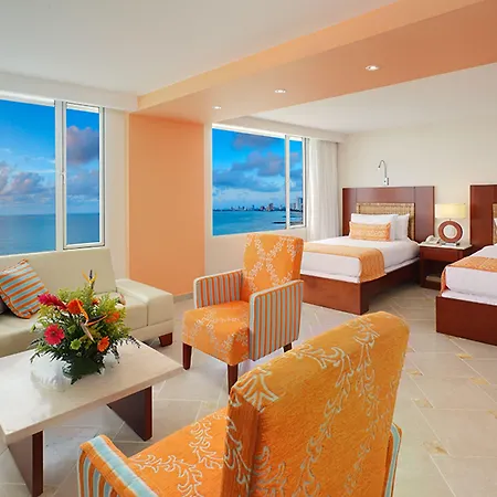 Dann Hotel 4*