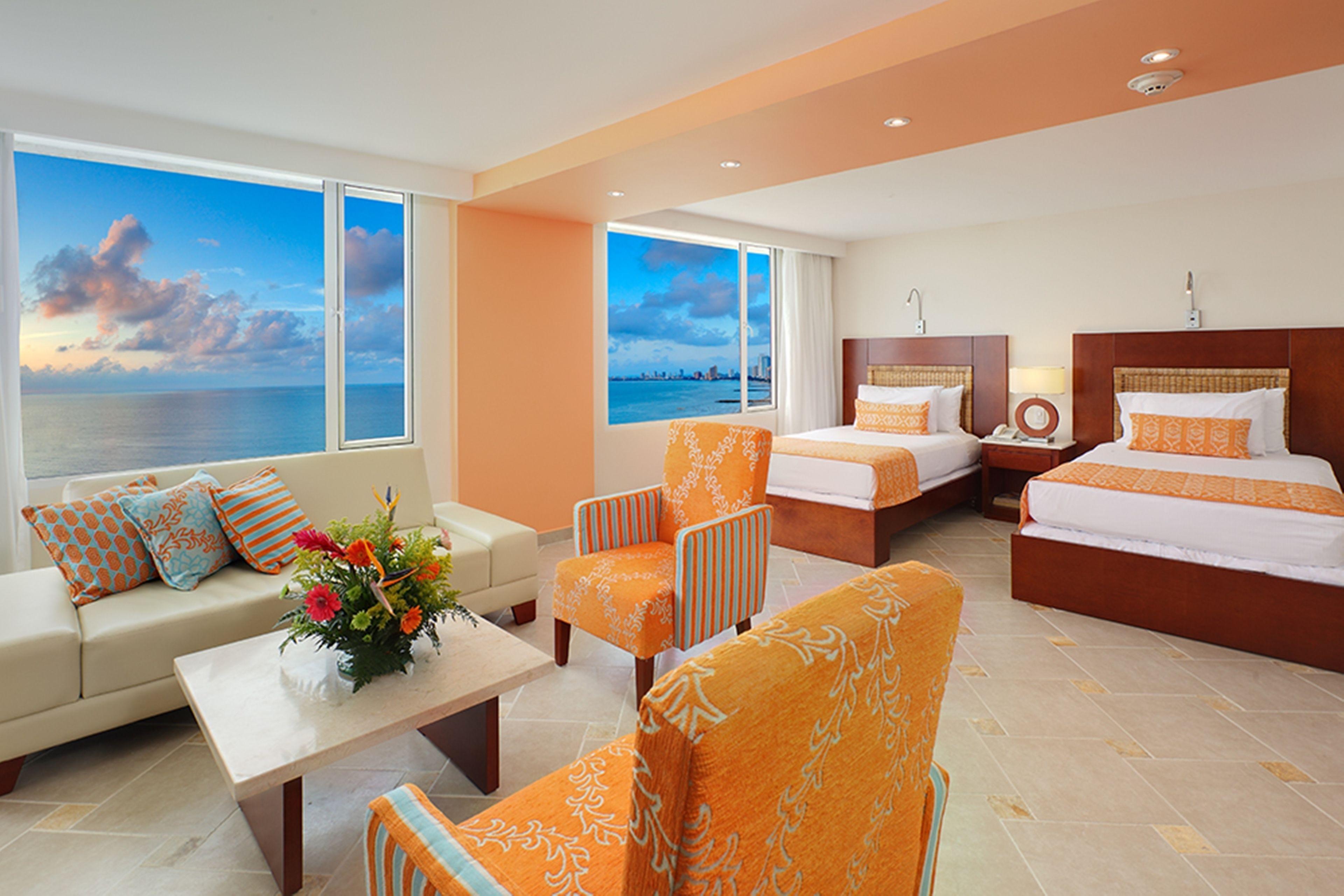 Dann Hotel 4*