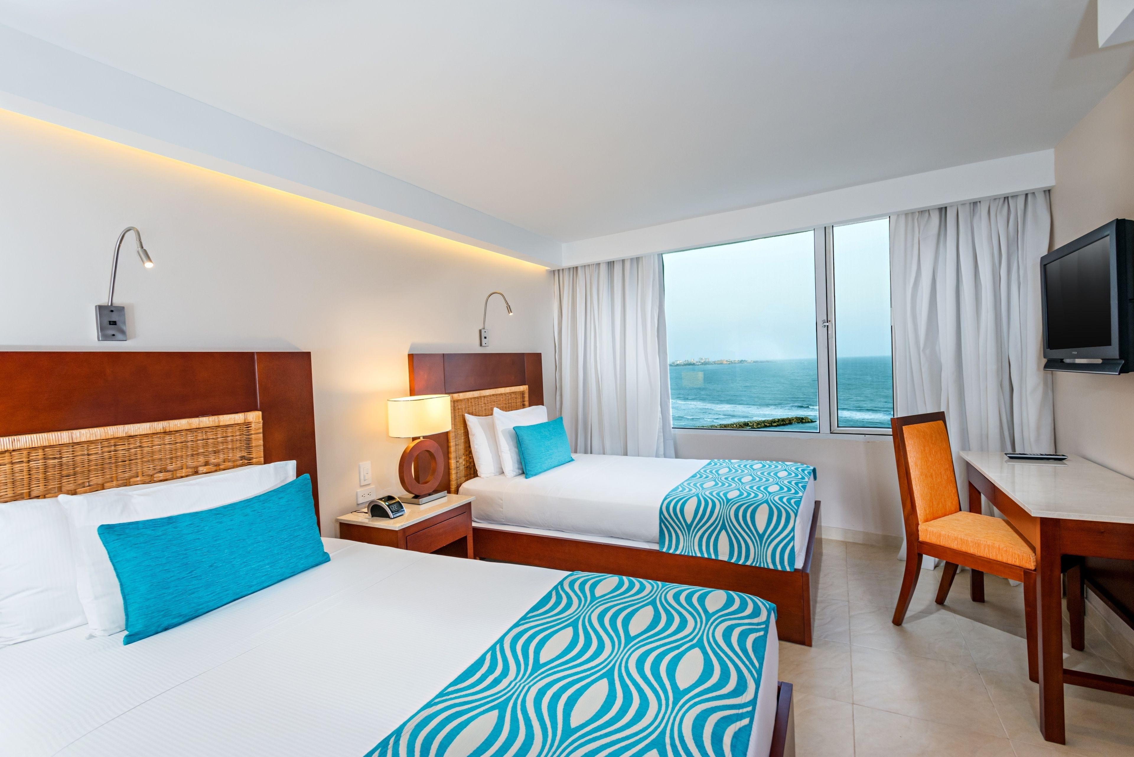 Dann Hotel 4*