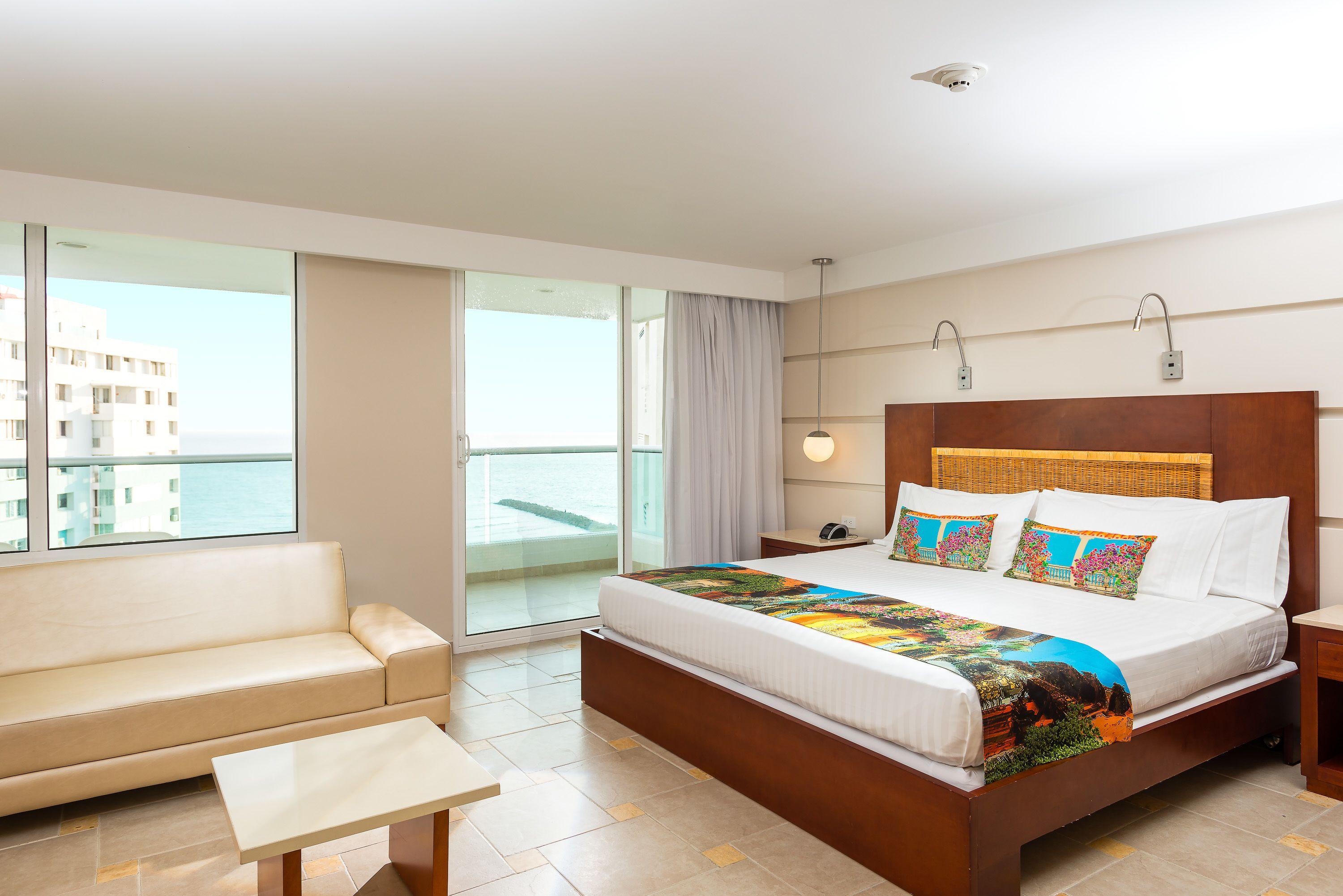 Dann Hotel 4*