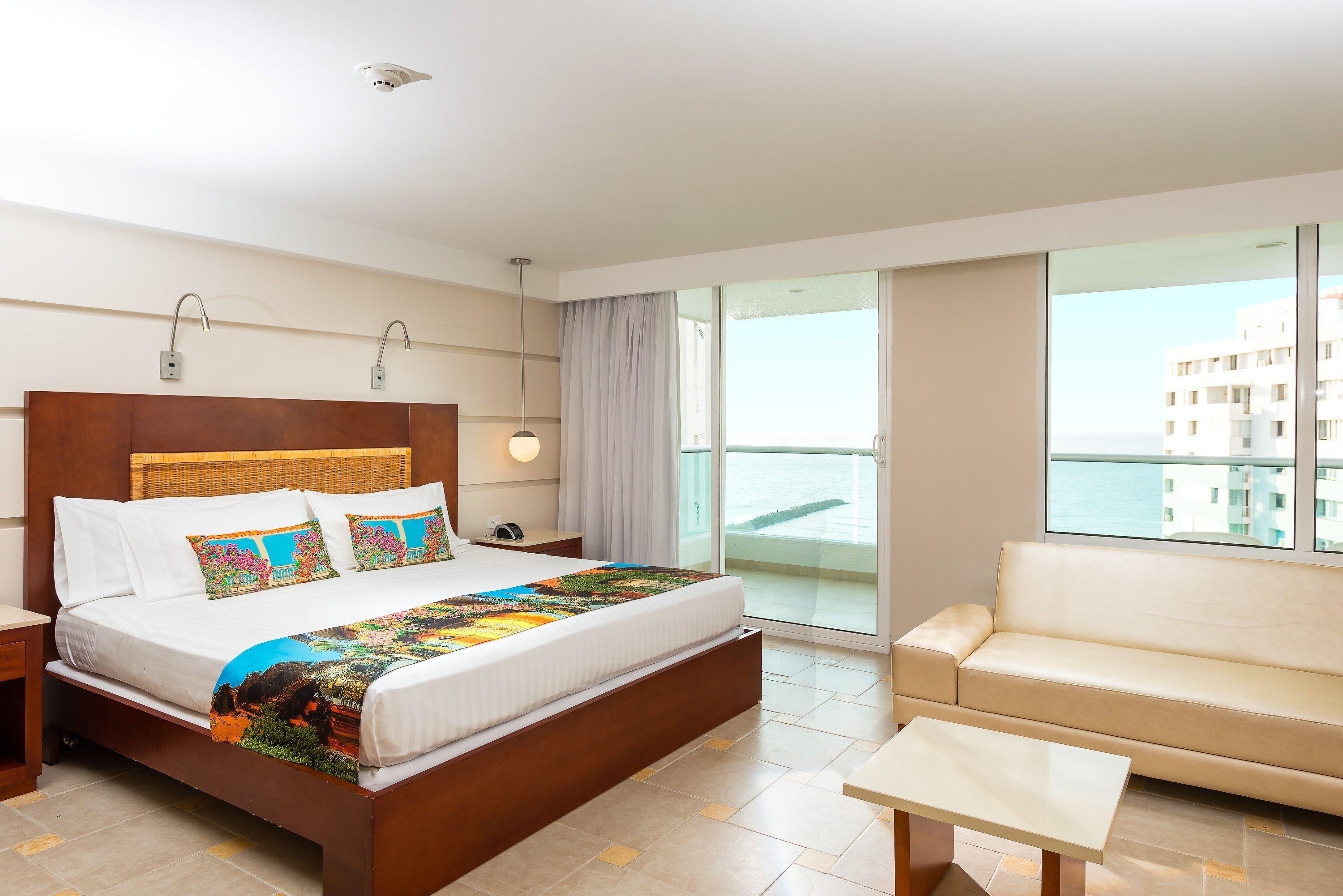 Dann Hotel 4*