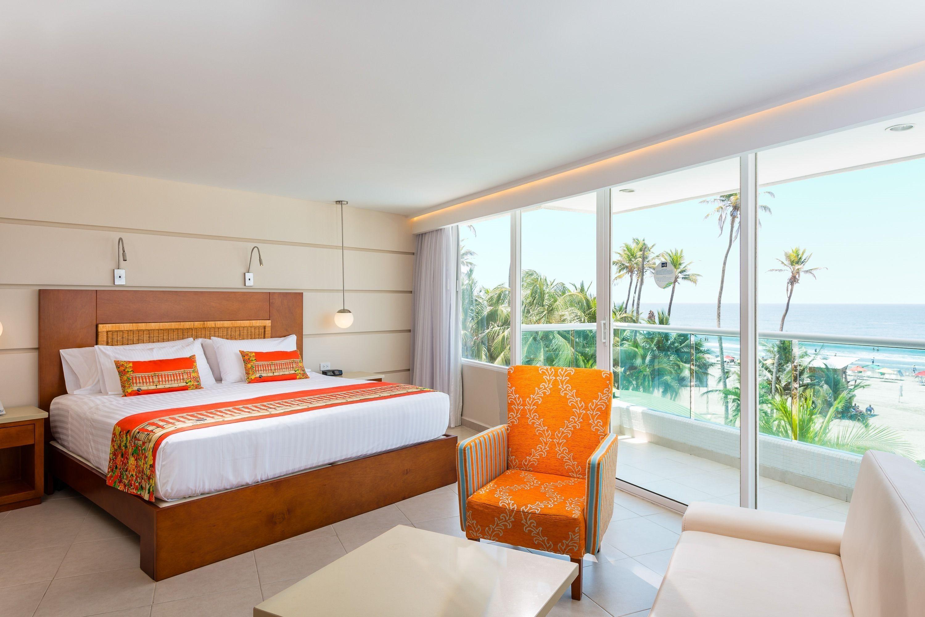 Dann Hotel 4*